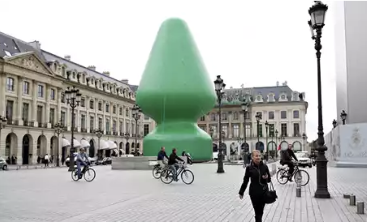 The ultimate Christmas Tree by Paul McCarthy FTNblog